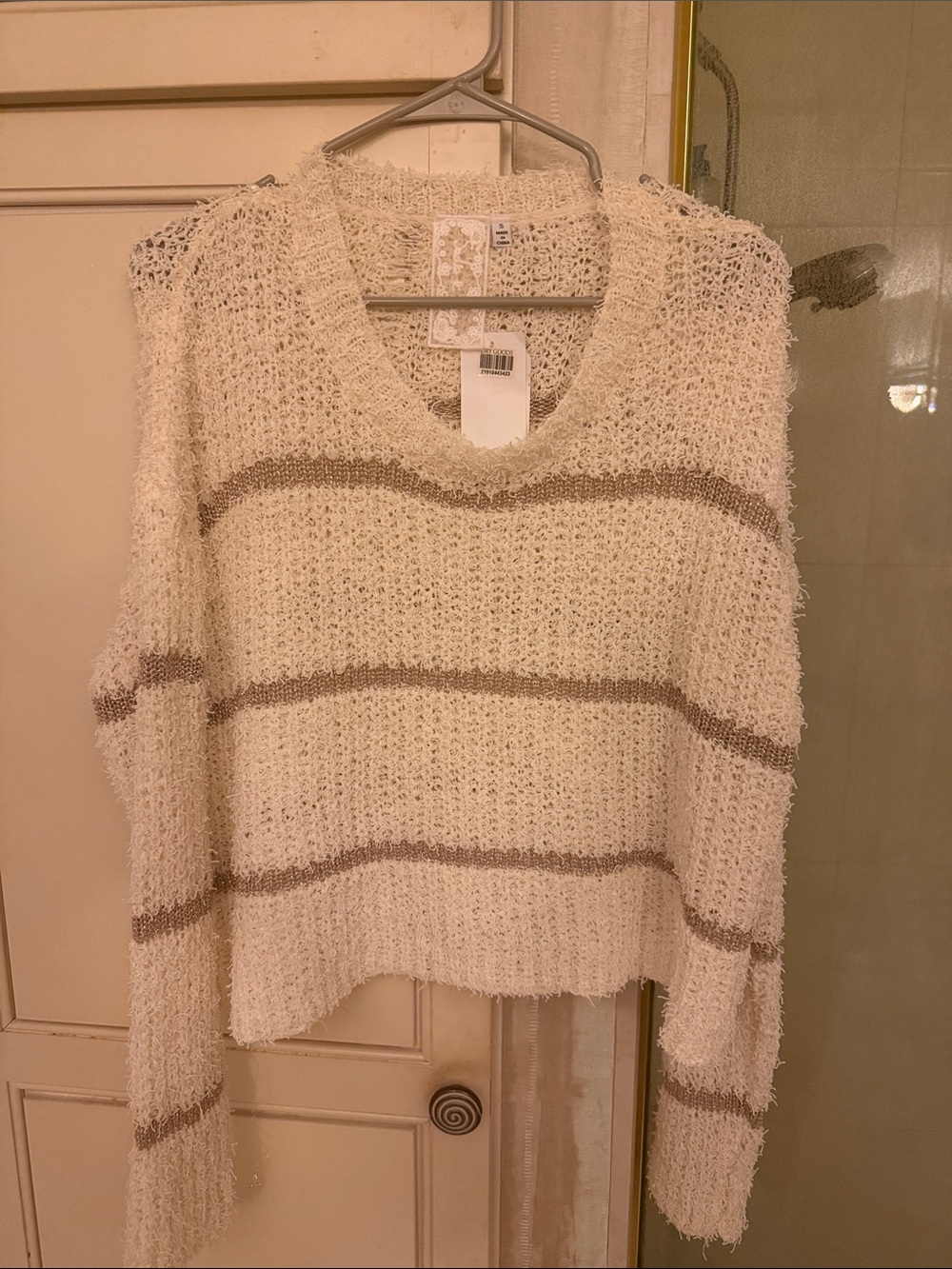 NEW WITH TAGS DRYGOODS sweater 🤍